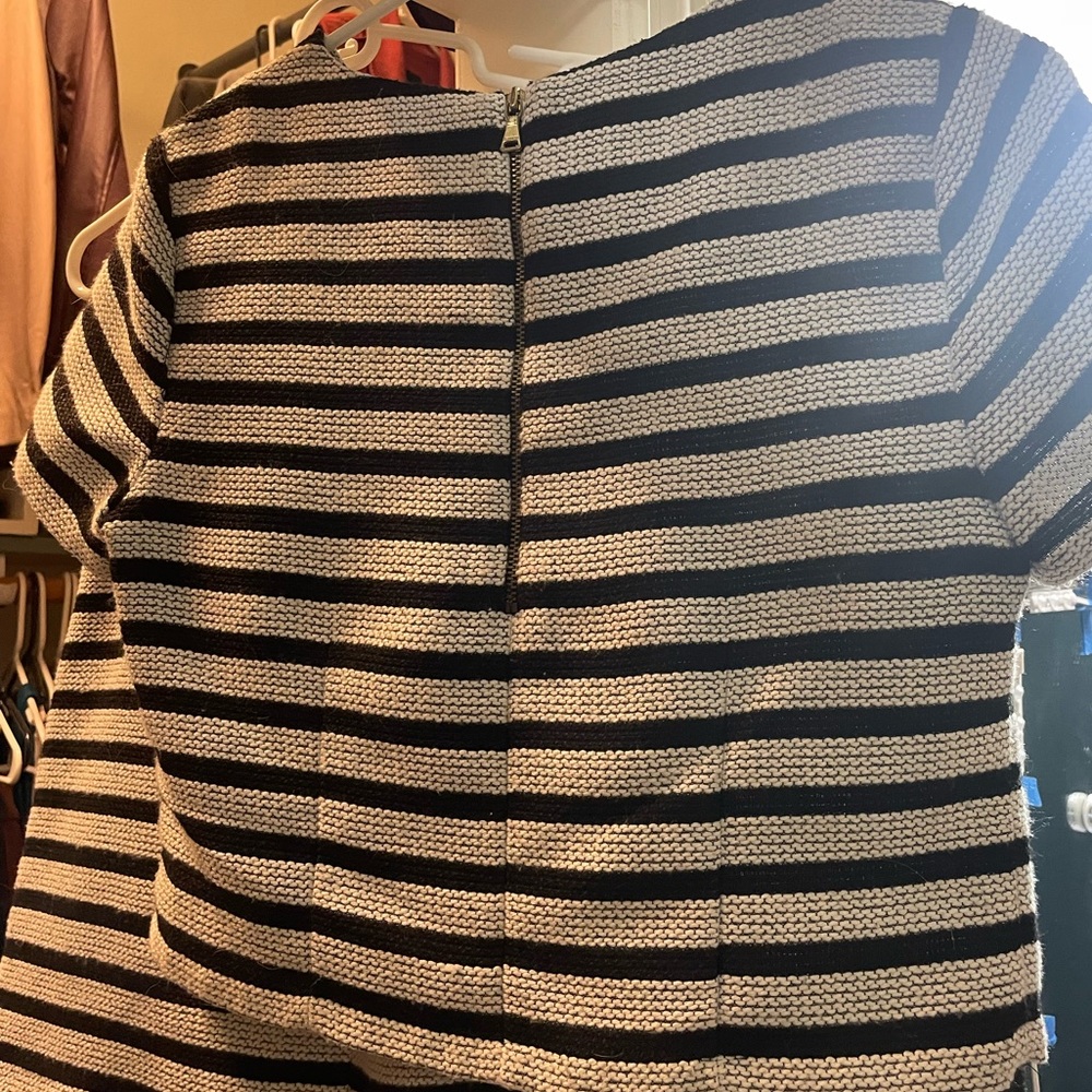 EUC Express Skirt & Top- Matching Set! - Picture 4 of 7